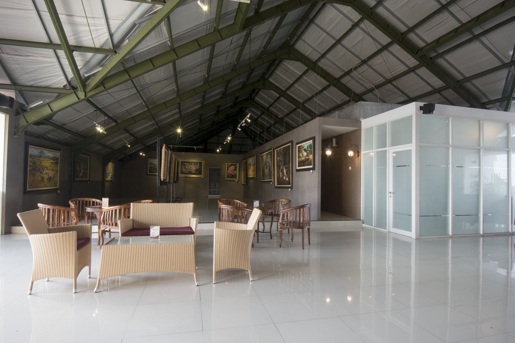 Gallery Prawirotaman Hotel Yogyakarta Exterior photo